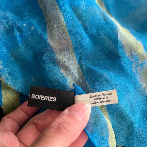 Brochier Pablo Picasso Bust of a Woman with a Striped Silk Square Scarf 50x15 - Picture 9 of 9